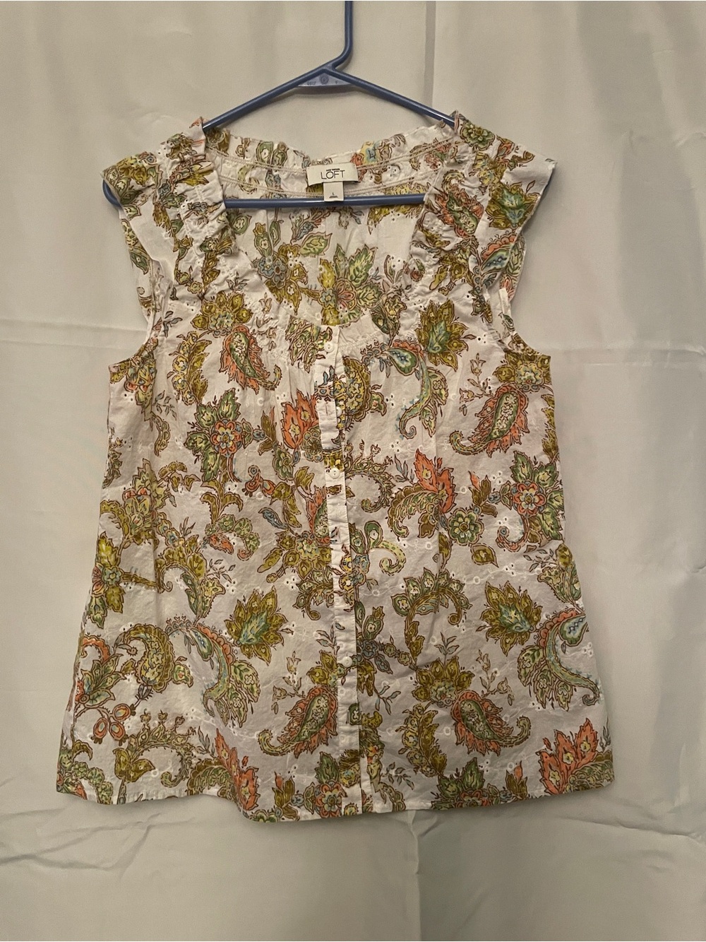 LOFT Cream Paisley Ruffle Cap-Sleeve Button Front Top Women L Summer Cotton